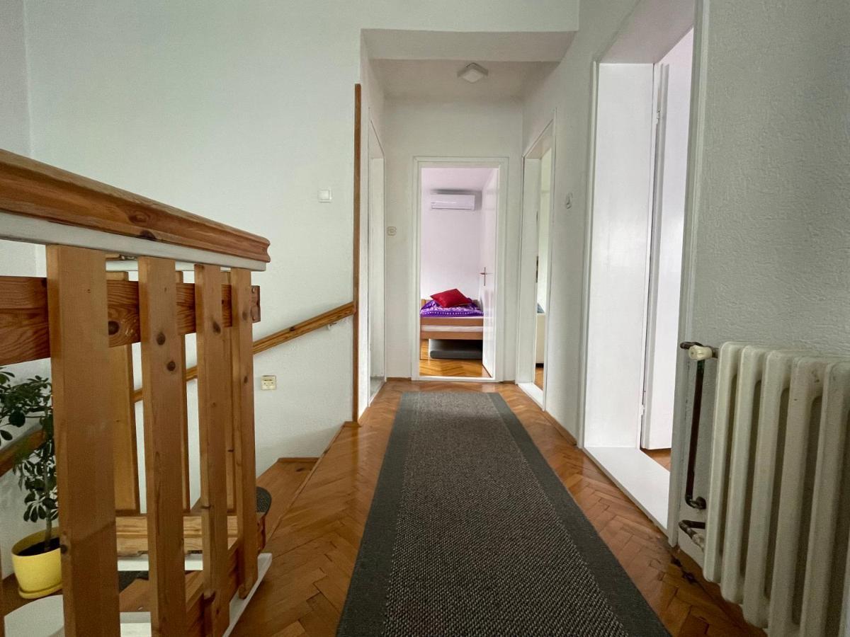 Pool Villa Sarajevo Exteriör bild