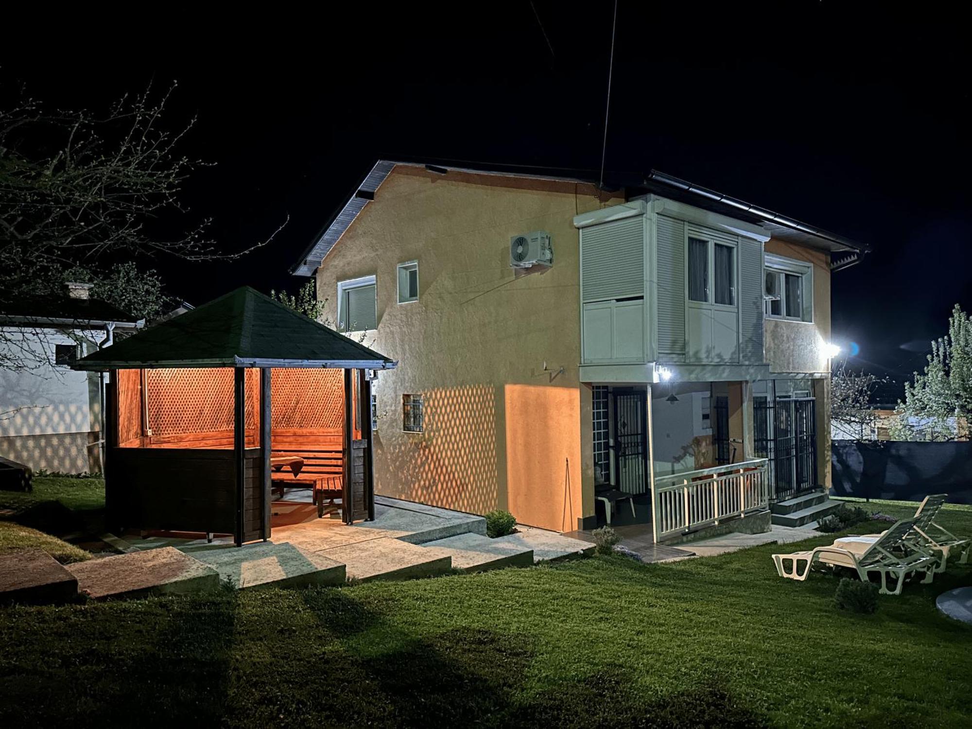 Pool Villa Sarajevo Exteriör bild